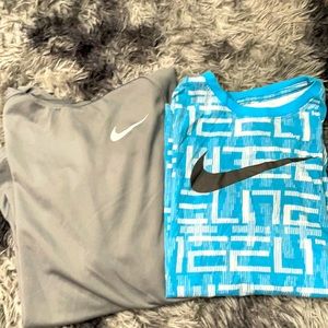 2 pack Nike shirts